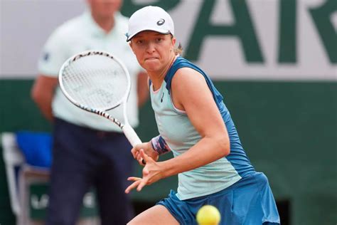 out of context iga swiatek|Iga Swiatek shmears bagel talk after dominant Roland Garros display.